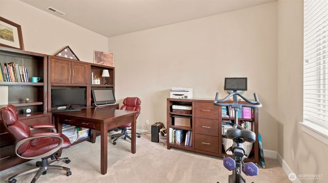 6706 Elaine Avenue SE, Auburn, WA 98092