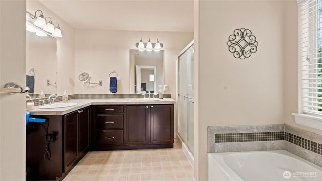 6706 Elaine Avenue SE, Auburn, WA 98092