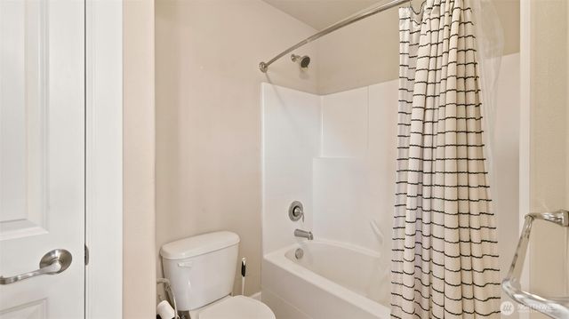6706 Elaine Avenue SE, Auburn, WA 98092