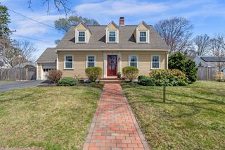 17 Princeton Ave, Beverly, MA 01915