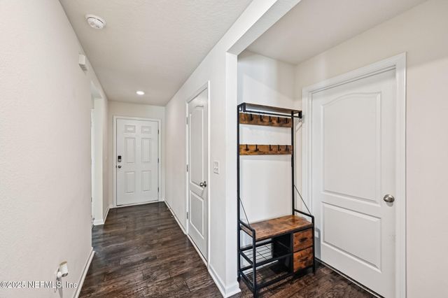 4430 WARM SPRINGS Way, Middleburg, FL 32068