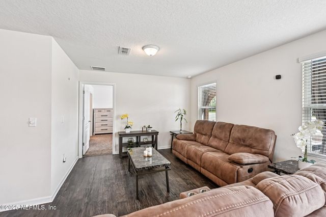 4430 WARM SPRINGS Way, Middleburg, FL 32068