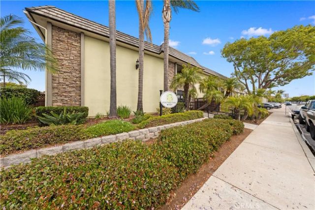 6602 Beadnell Way 22, San Diego, CA 92117