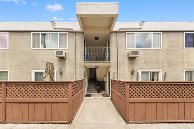 6602 Beadnell Way 22, San Diego, CA 92117
