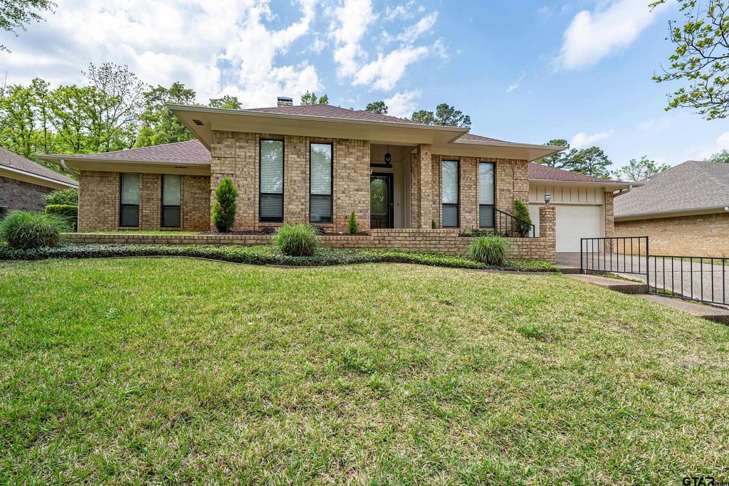 4913 Pine Knoll, Tyler, TX 75703
