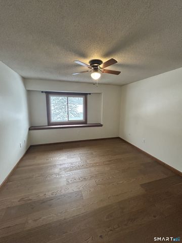 33 Baxter Road 4A, Willington, CT 06279