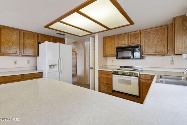 645 S 76TH Place, Mesa, AZ 85208