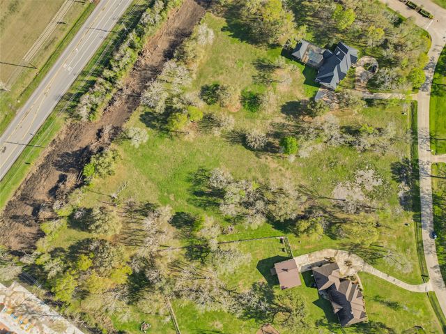 222 Star Lake Dr, Missouri City, TX 77459