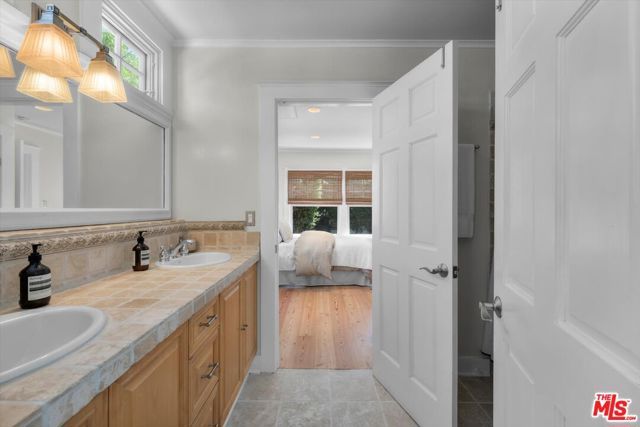 7719 Norton Avenue, West Hollywood, CA 90046