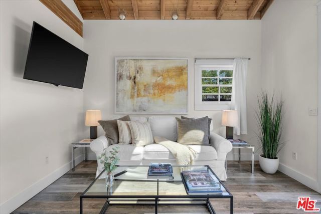 7719 Norton Avenue, West Hollywood, CA 90046
