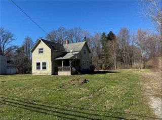 26958 Schady Road, Olmsted Twp, OH 44138