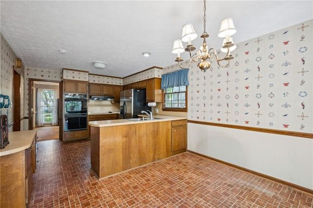 5895 Greenbrier Road, Atlanta, GA 30328