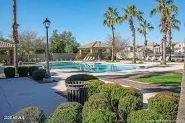 2669 S PEPPERTREE Drive 106, Gilbert, AZ 85295