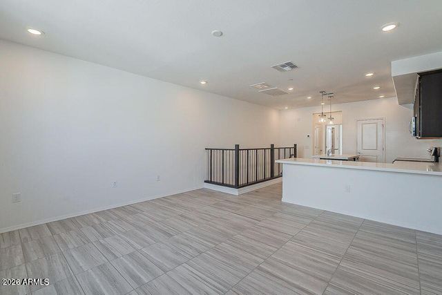 2669 S PEPPERTREE Drive 106, Gilbert, AZ 85295