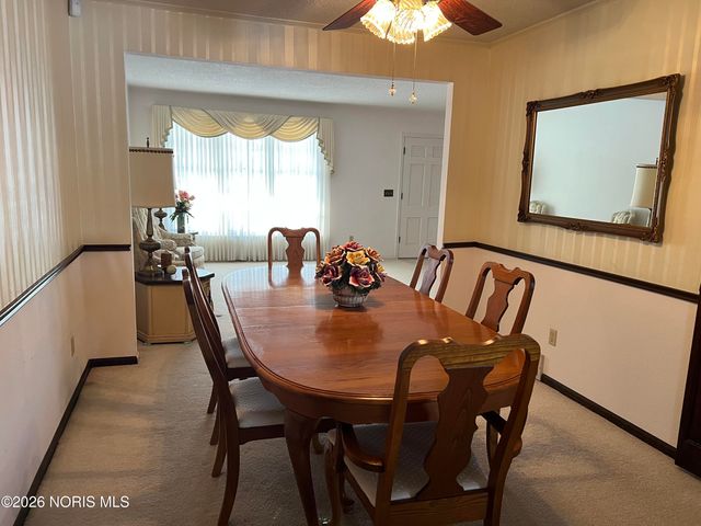 2079 Cherrylawn Drive, Toledo, OH 43614