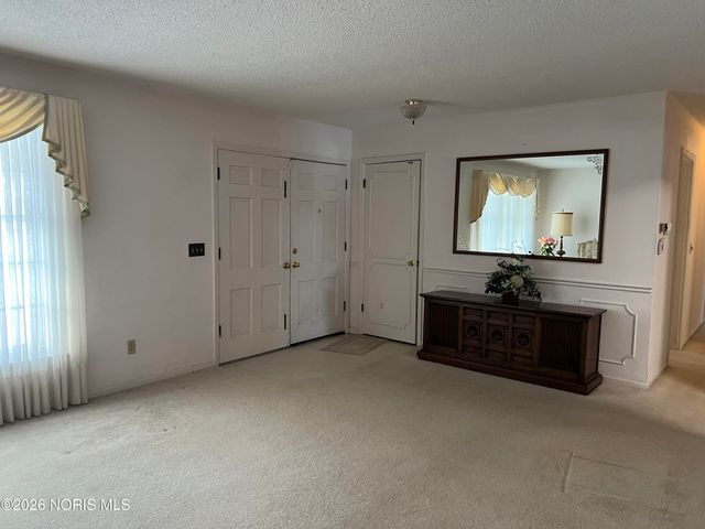 2079 Cherrylawn Drive, Toledo, OH 43614