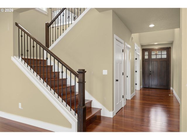 1930 STERLING PARK Pl, Eugene, OR 97408