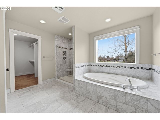 1930 STERLING PARK Pl, Eugene, OR 97408