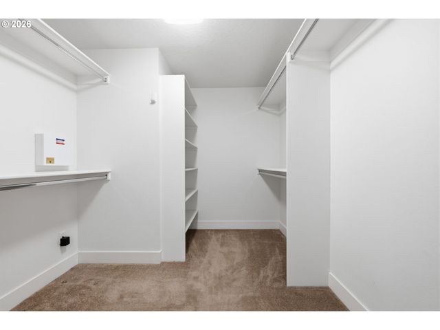 1930 STERLING PARK Pl, Eugene, OR 97408