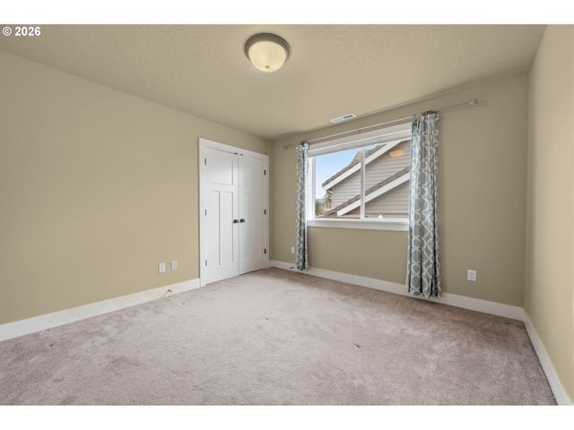 1930 STERLING PARK Pl, Eugene, OR 97408