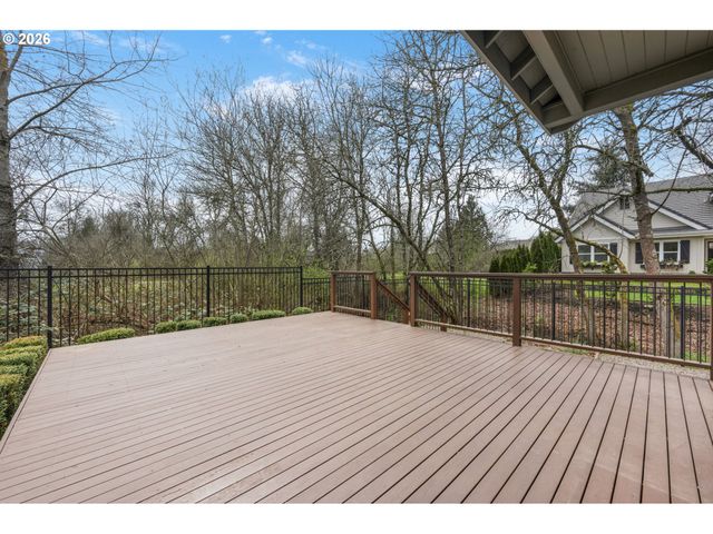 1930 STERLING PARK Pl, Eugene, OR 97408