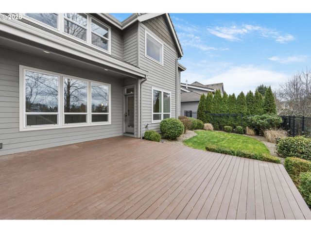 1930 STERLING PARK Pl, Eugene, OR 97408