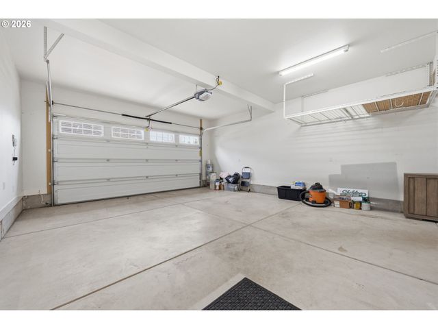 1930 STERLING PARK Pl, Eugene, OR 97408