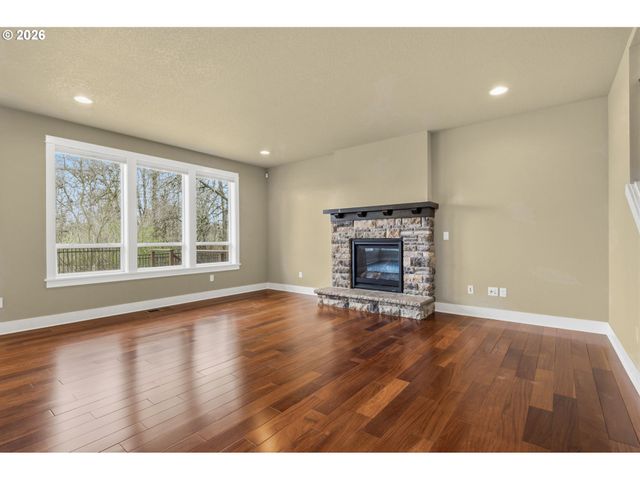 1930 STERLING PARK Pl, Eugene, OR 97408