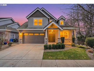 1930 STERLING PARK Pl, Eugene, OR 97408