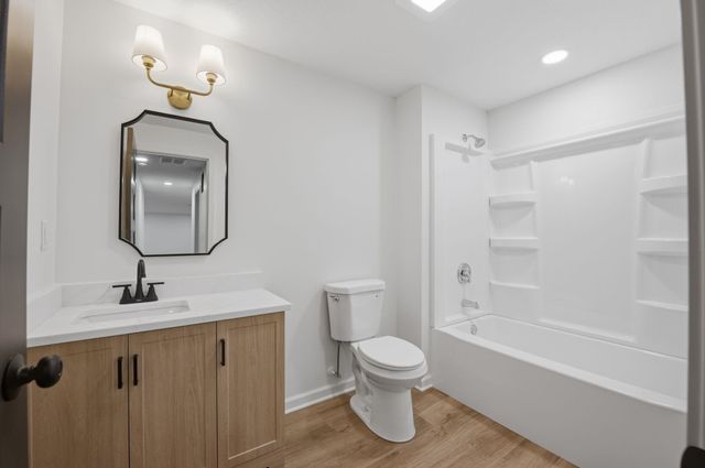 2639 N Woodridge, Wichita, KS 67226