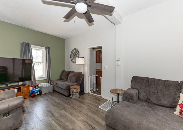 516 W Wells Street, Geneseo, IL 61254