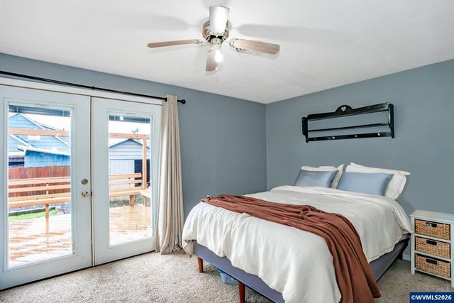 347 7th Av, Sweet Home, OR 97386