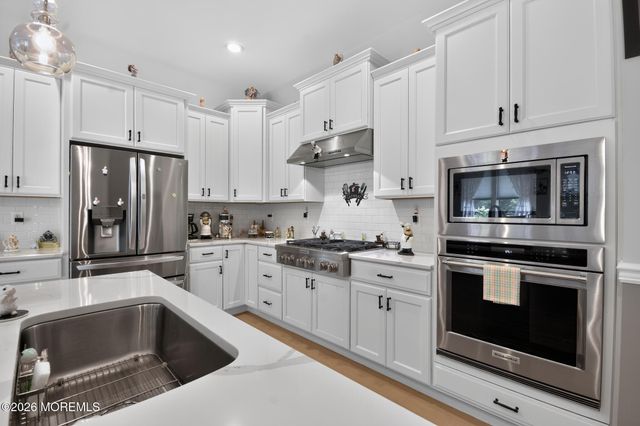 19 Magnolia Drive, Freehold, NJ 07728