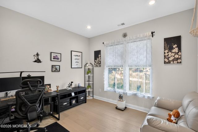 19 Magnolia Drive, Freehold, NJ 07728