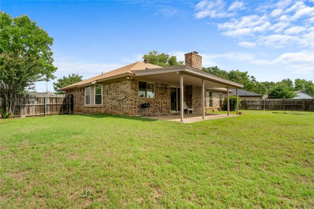 3104 Brightwood Court, Bedford, TX 76021