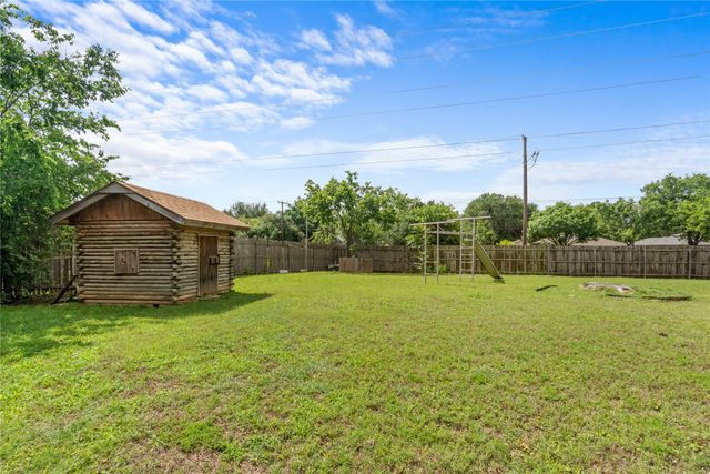 3104 Brightwood Court, Bedford, TX 76021