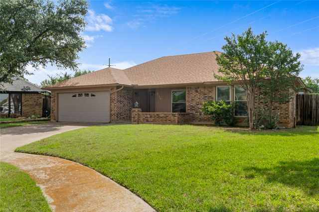 3104 Brightwood Court, Bedford, TX 76021