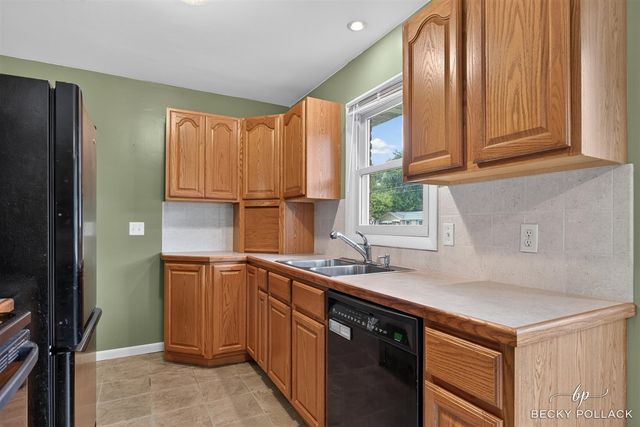 1712 41st Street, Wyoming, MI 49519