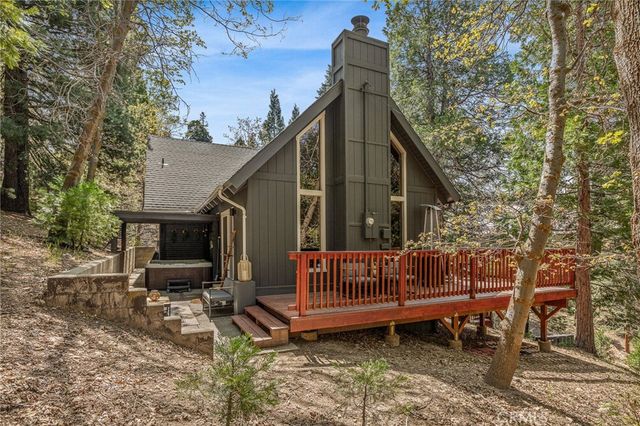 373 Summit Road, Lake Arrowhead, CA 92352