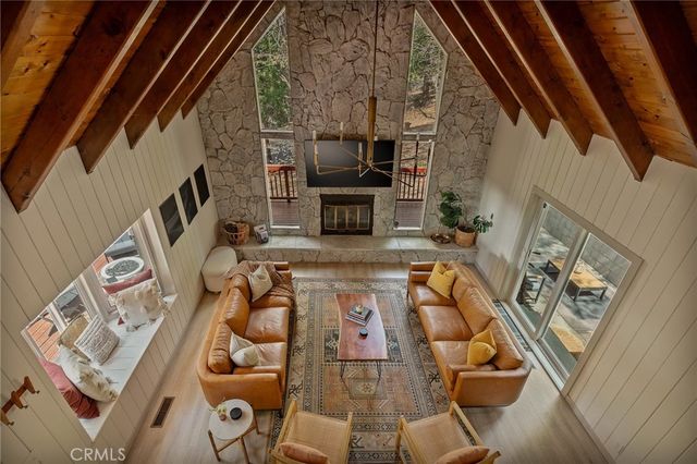 373 Summit Road, Lake Arrowhead, CA 92352