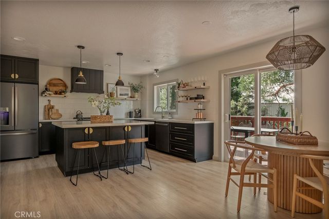 373 Summit Road, Lake Arrowhead, CA 92352