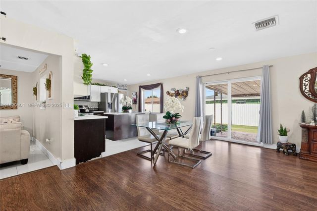 2901 NW 185th St, Miami Gardens, FL 33056