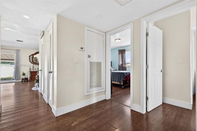 2901 NW 185th St, Miami Gardens, FL 33056