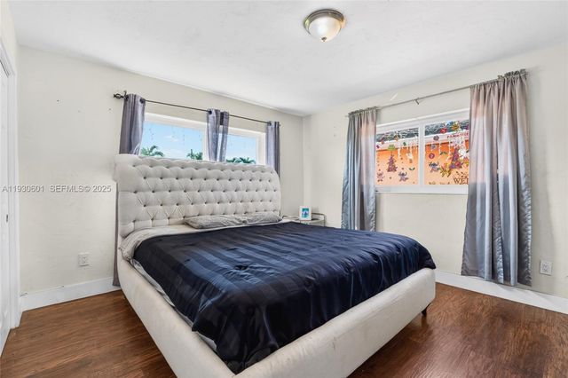 2901 NW 185th St, Miami Gardens, FL 33056