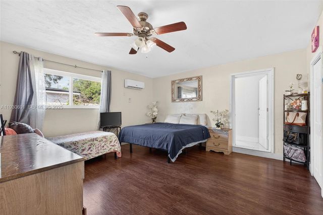 2901 NW 185th St, Miami Gardens, FL 33056