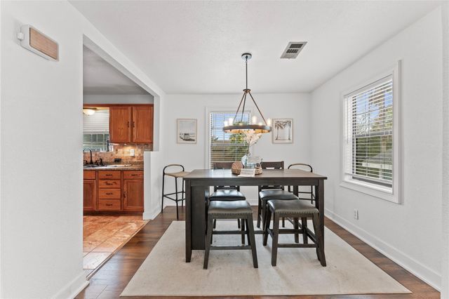 1901 Bayou Homes Drive, Galveston, TX 77551