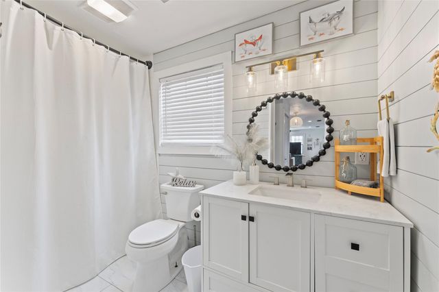 1901 Bayou Homes Drive, Galveston, TX 77551