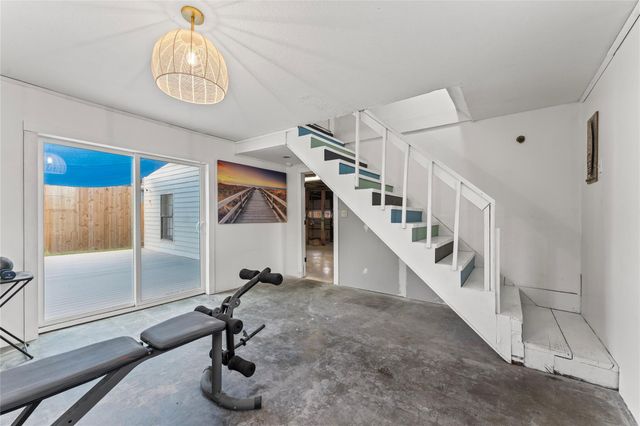 1901 Bayou Homes Drive, Galveston, TX 77551