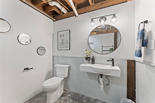 1901 Bayou Homes Drive, Galveston, TX 77551