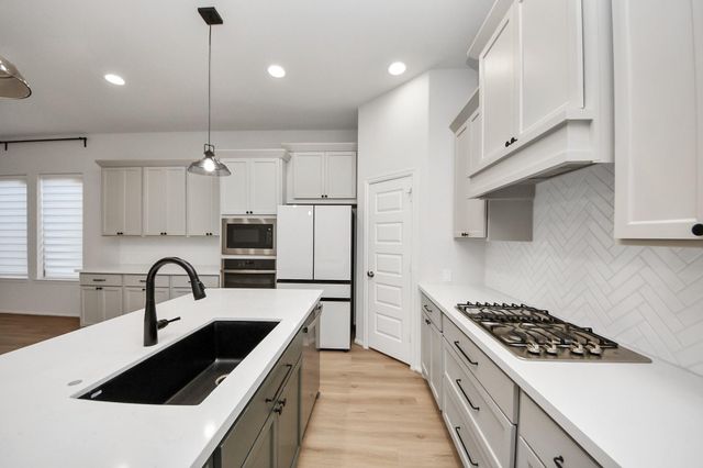 25931 Dawning Torch Trace, Richmond, TX 77406